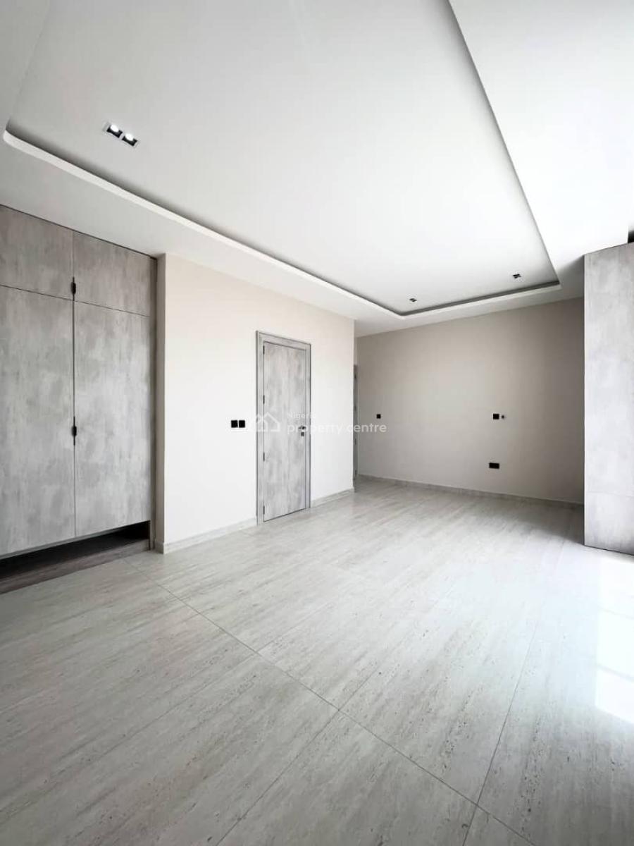 Luxurious 2bedrooms Private Penthouse, Off Admiralty Way, Lekki Phase 1, Lekki, Lagos, Flat / Apartment for Sale