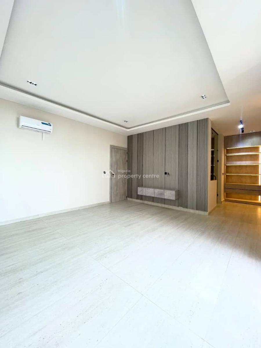 Luxurious 2bedrooms Private Penthouse, Off Admiralty Way, Lekki Phase 1, Lekki, Lagos, Flat / Apartment for Sale