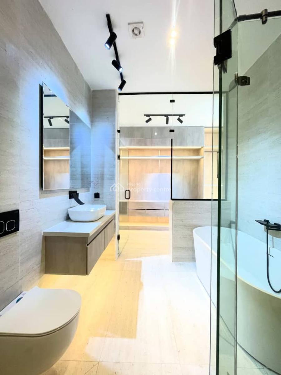 Luxurious 2bedrooms Private Penthouse, Off Admiralty Way, Lekki Phase 1, Lekki, Lagos, Flat / Apartment for Sale