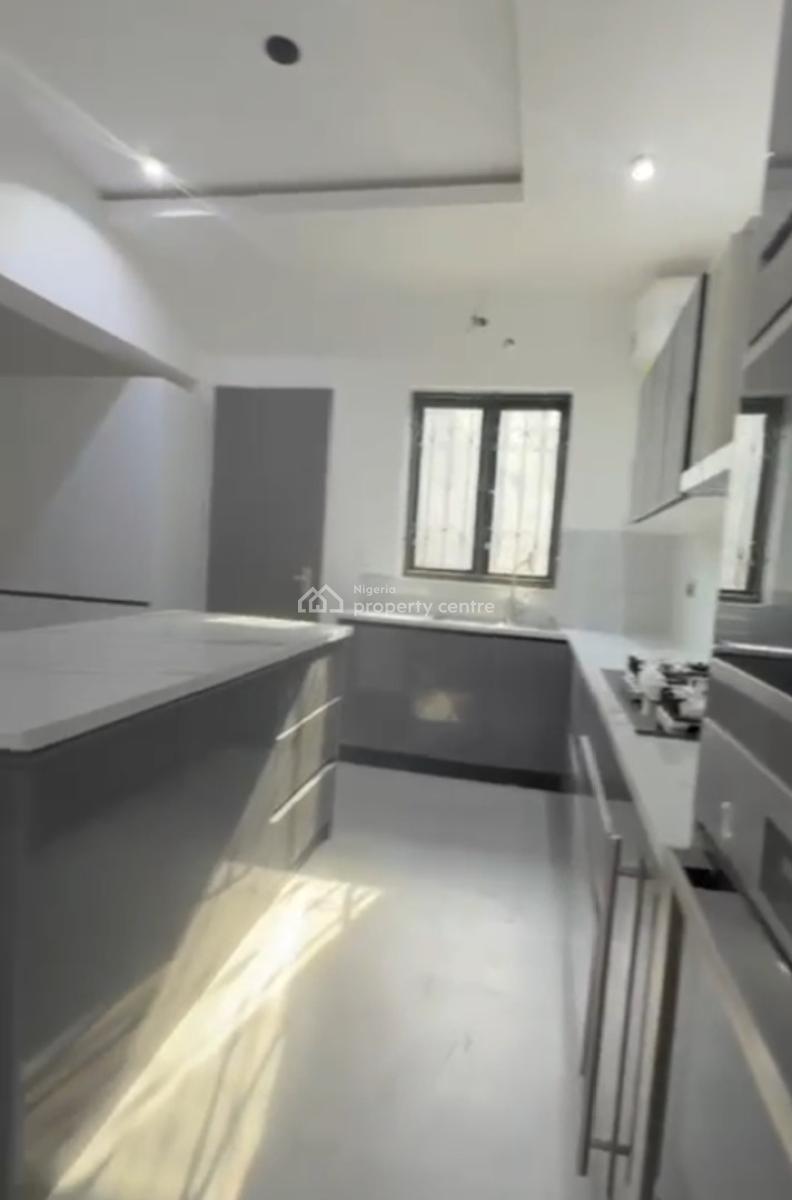 Contemporary 5 Bedroom Fully Detached Duplex, Guzape District, Abuja, Detached Duplex for Sale