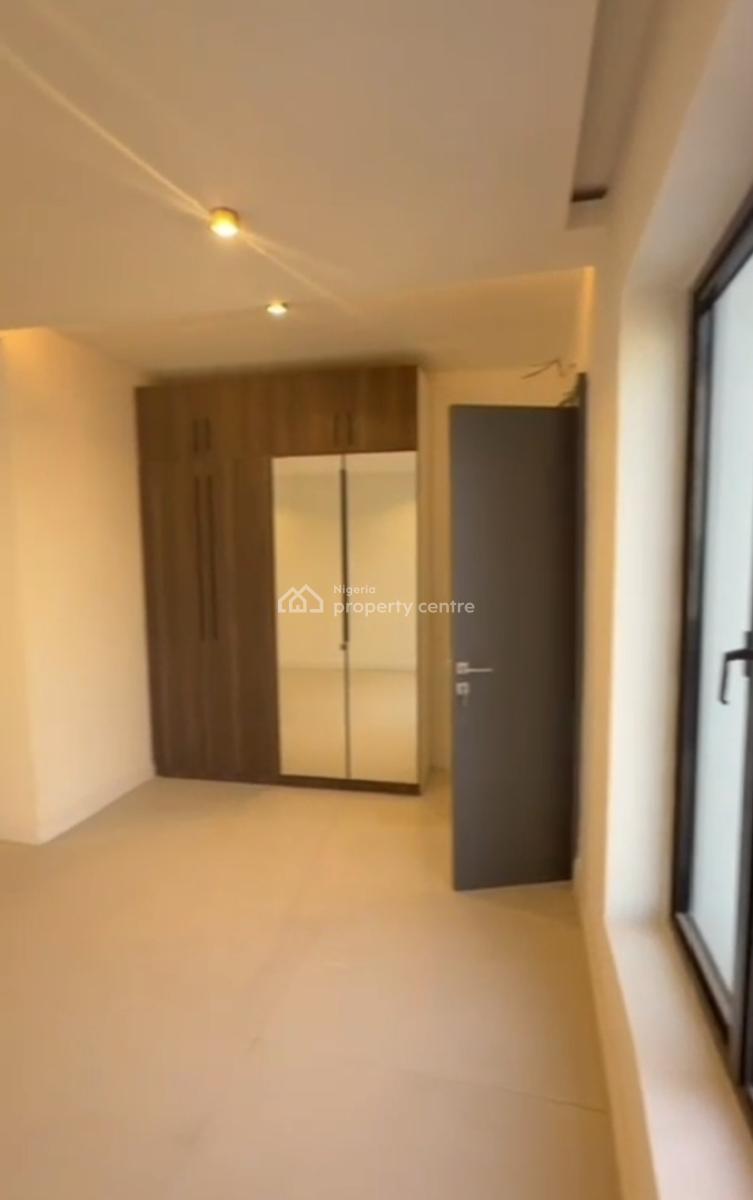 Contemporary 5 Bedroom Fully Detached Duplex, Guzape District, Abuja, Detached Duplex for Sale