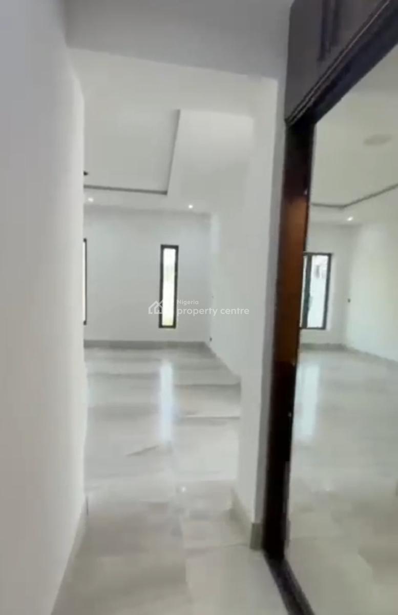 Contemporary 5 Bedroom Fully Detached Duplex, Guzape District, Abuja, Detached Duplex for Sale