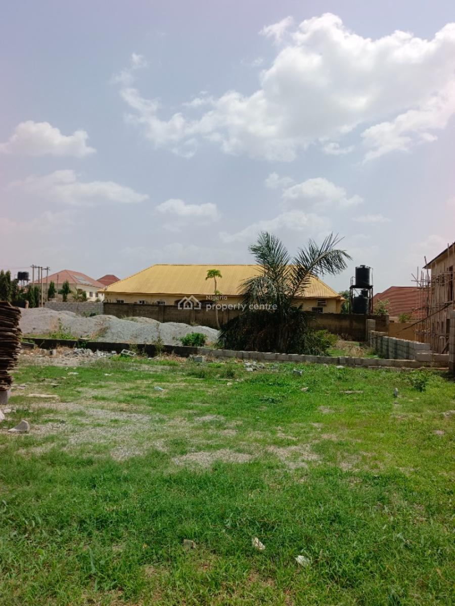 2 Bedroom Block of Flat with Excellent Facilities, Back of Amac Market, Fha (f.h.a), Lugbe District, Abuja, Block of Flats for Sale