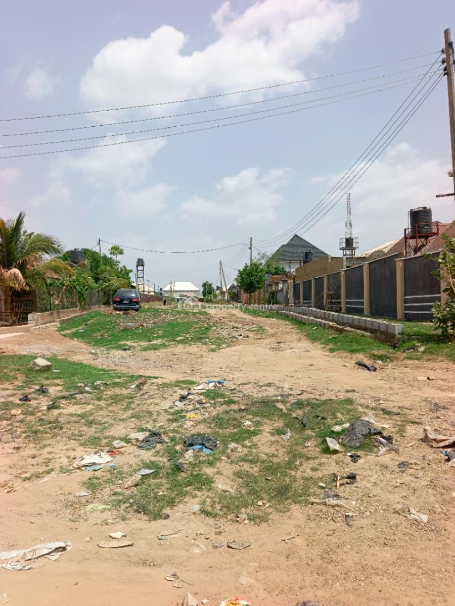 2 Bedroom Block of Flat with Excellent Facilities, Back of Amac Market, Fha (f.h.a), Lugbe District, Abuja, Block of Flats for Sale