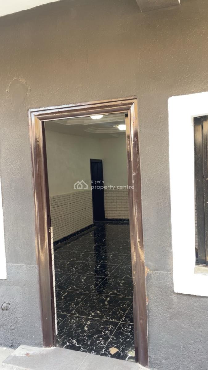 Luxury 3 Bedroom Apartment, Off Bisola Durasinmi Itti Dr, Lekki Phase 1, Lekki, Lagos, Flat / Apartment for Rent