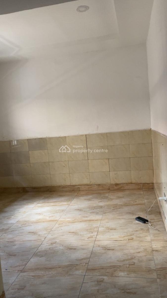 Luxury 3 Bedroom Apartment, Off Bisola Durasinmi Itti Dr, Lekki Phase 1, Lekki, Lagos, Flat / Apartment for Rent