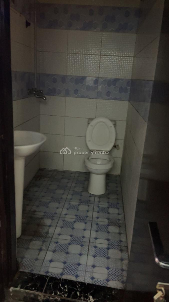 Luxury 3 Bedroom Apartment, Off Bisola Durasinmi Itti Dr, Lekki Phase 1, Lekki, Lagos, Flat / Apartment for Rent