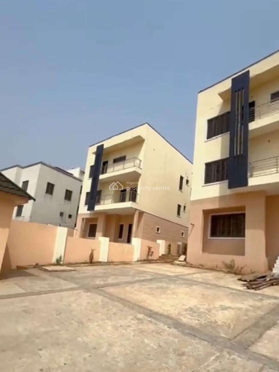 5bedroom Contemporary Fully Detached Duplex, Guzape, Guzape District, Abuja, Detached Duplex for Sale