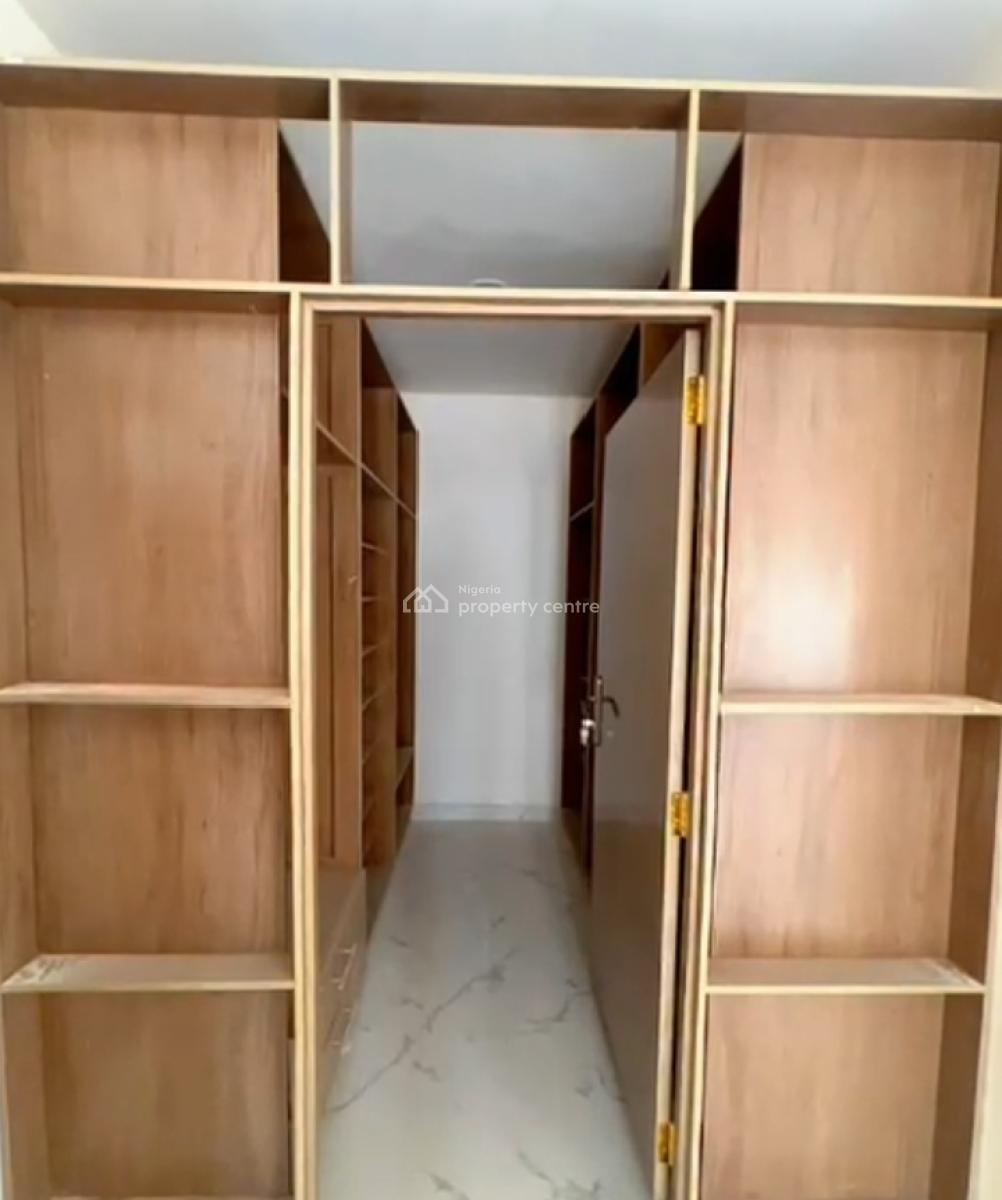 5bedroom Contemporary Fully Detached Duplex, Guzape, Guzape District, Abuja, Detached Duplex for Sale