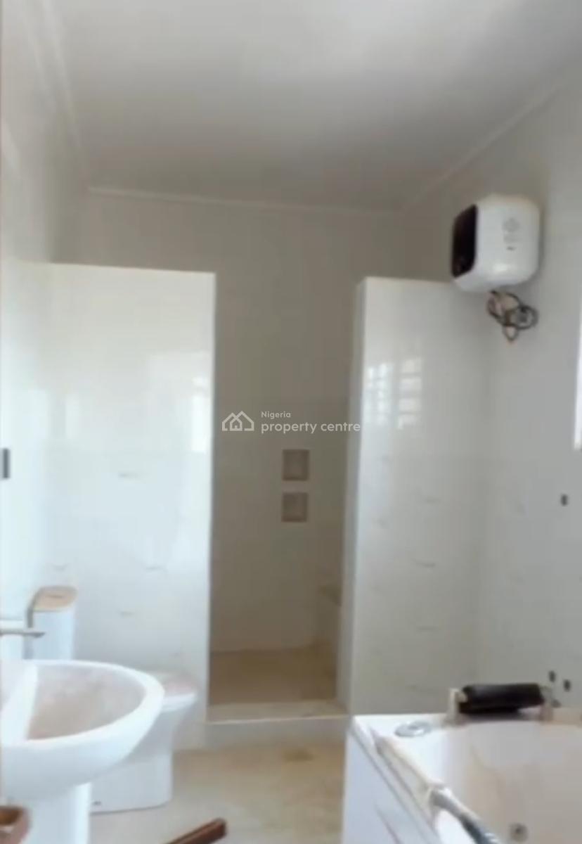 5bedroom Contemporary Fully Detached Duplex, Guzape, Guzape District, Abuja, Detached Duplex for Sale