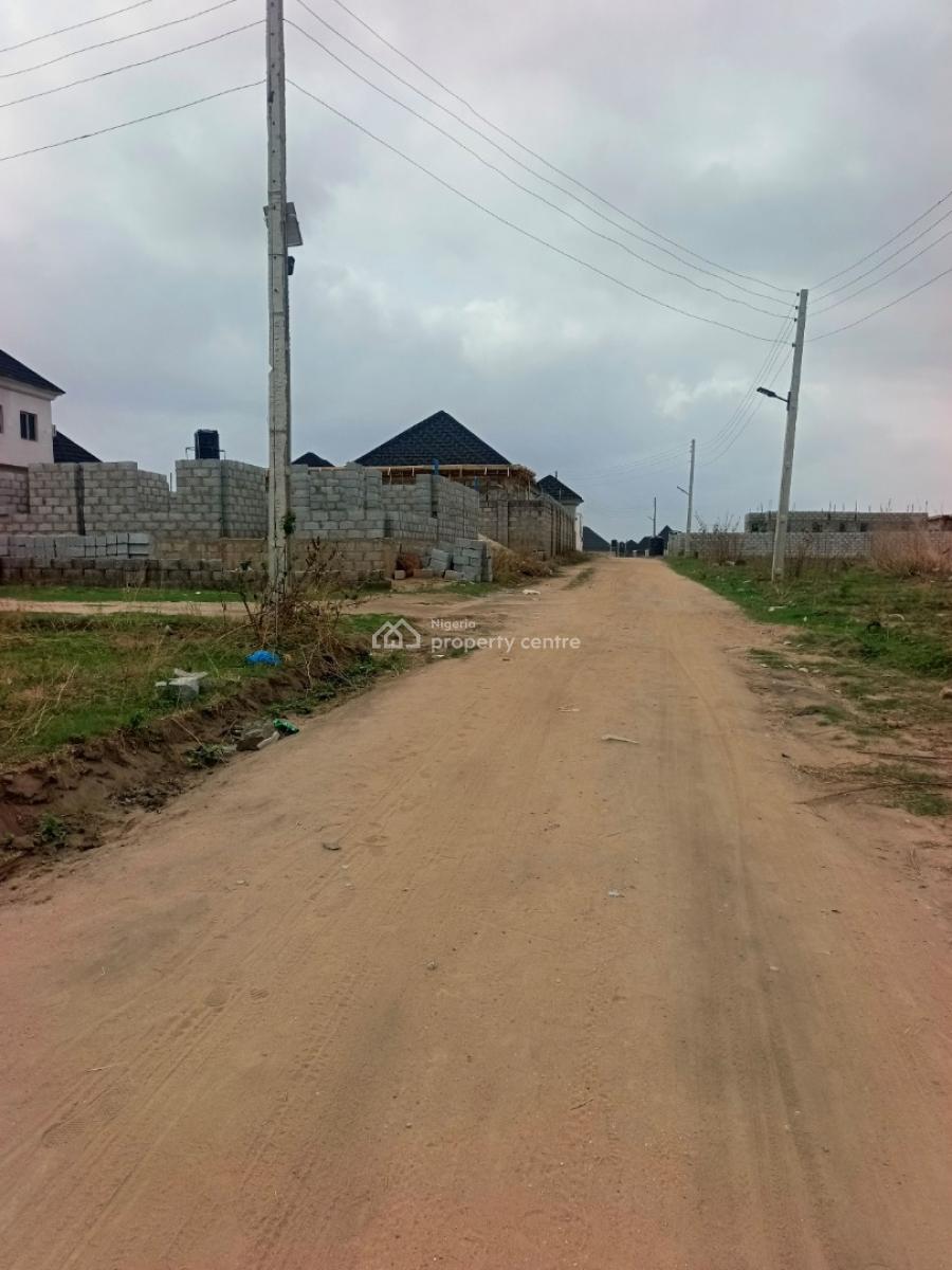 Luxury 3 Bedroom Bungalow with Excellent Facilities, Lugbe District, Abuja, Detached Bungalow for Sale