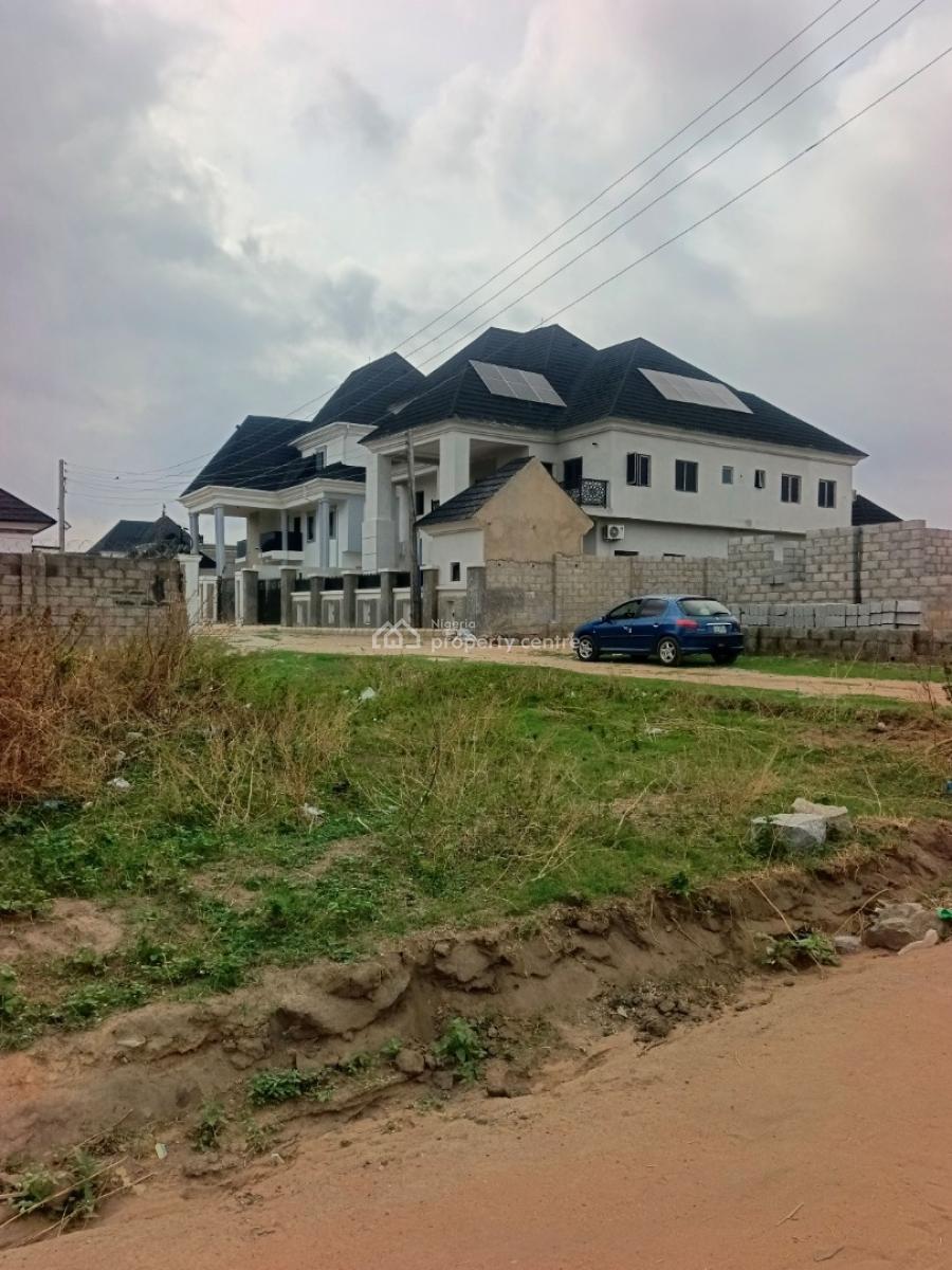 Luxury 3 Bedroom Bungalow with Excellent Facilities, Lugbe District, Abuja, Detached Bungalow for Sale