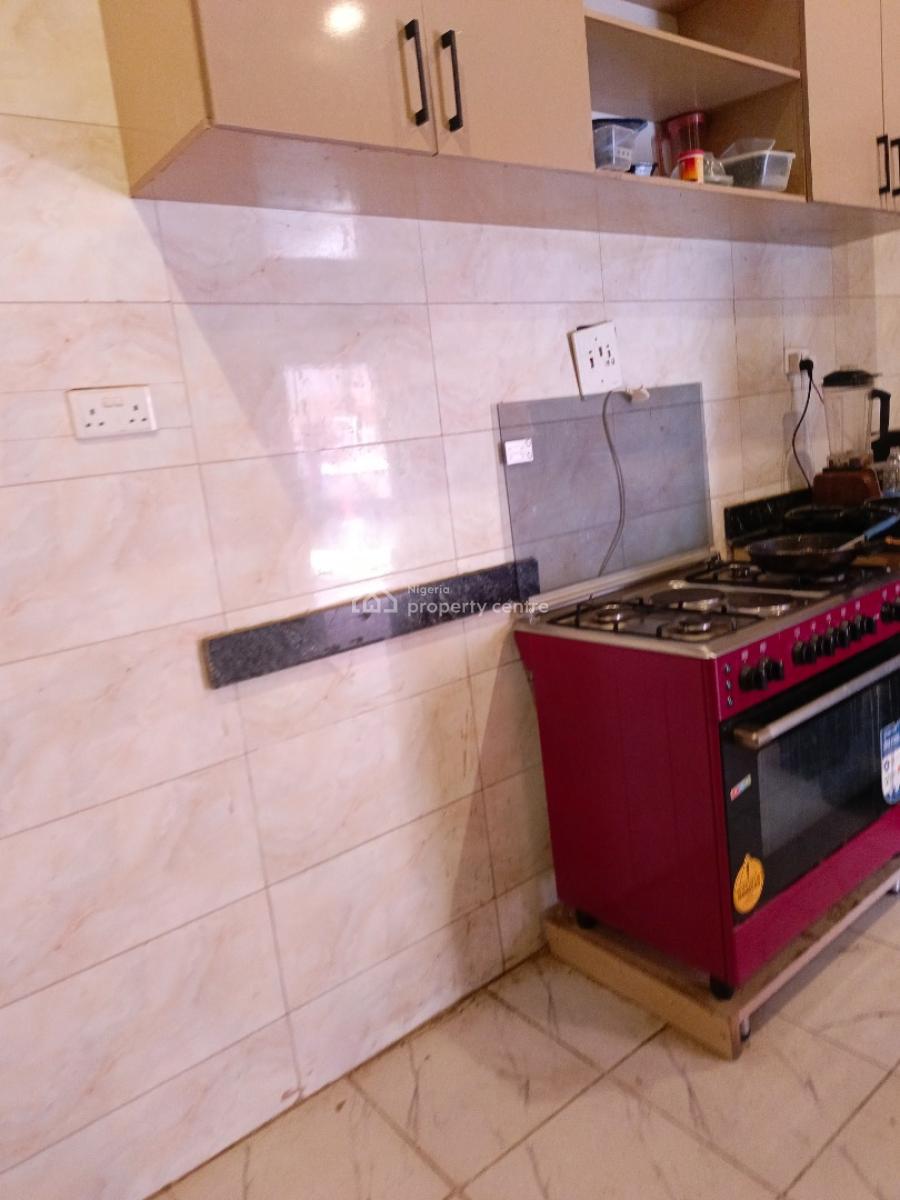 Serviced 3 Bedroom Flat (ground Floor), Jahi Gilmor, Jahi, Abuja, Flat / Apartment for Rent