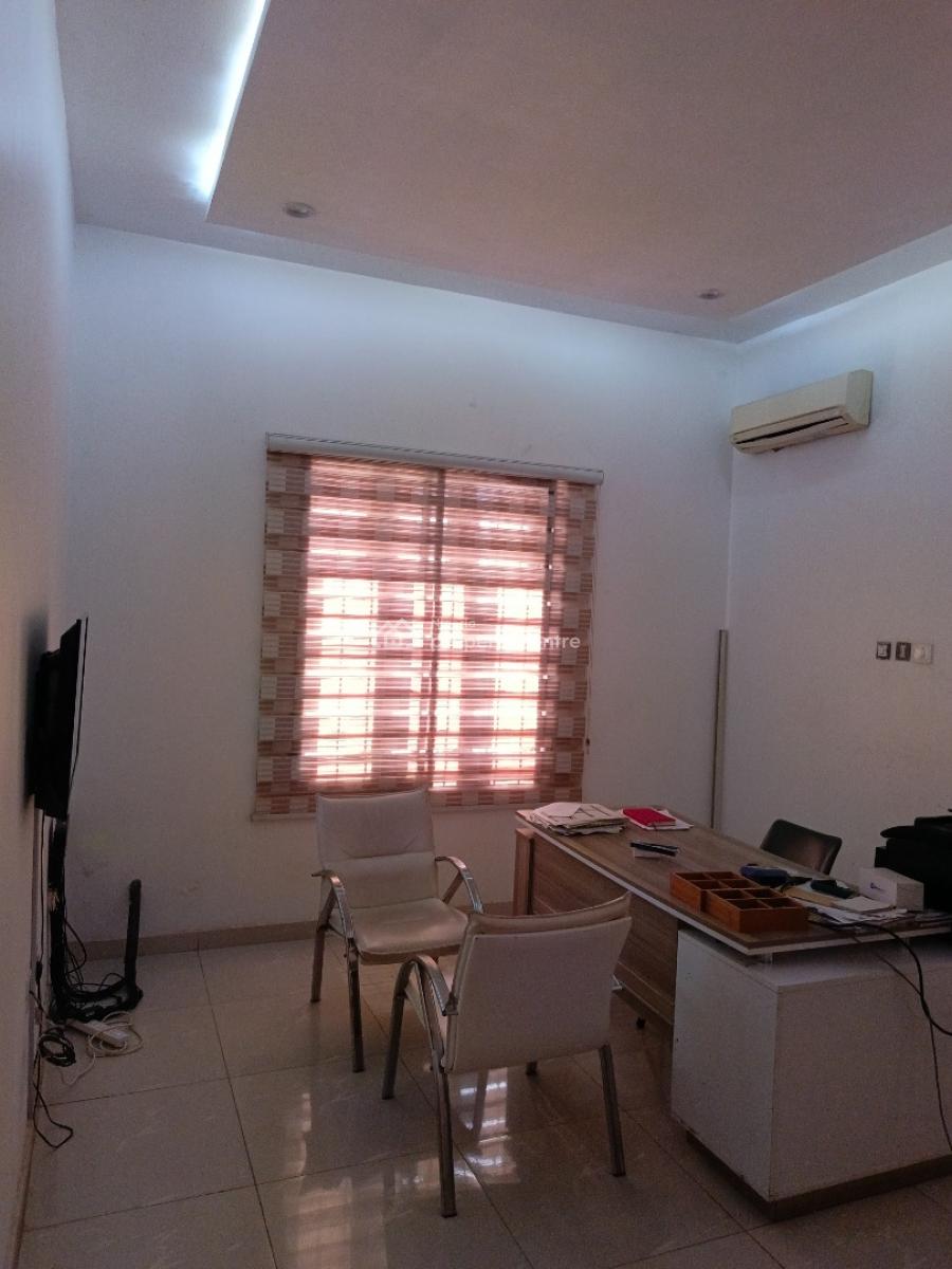 Serviced 3 Bedroom Flat (ground Floor), Jahi Gilmor, Jahi, Abuja, Flat / Apartment for Rent