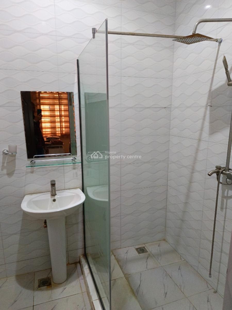 Serviced 3 Bedroom Flat (ground Floor), Jahi Gilmor, Jahi, Abuja, Flat / Apartment for Rent