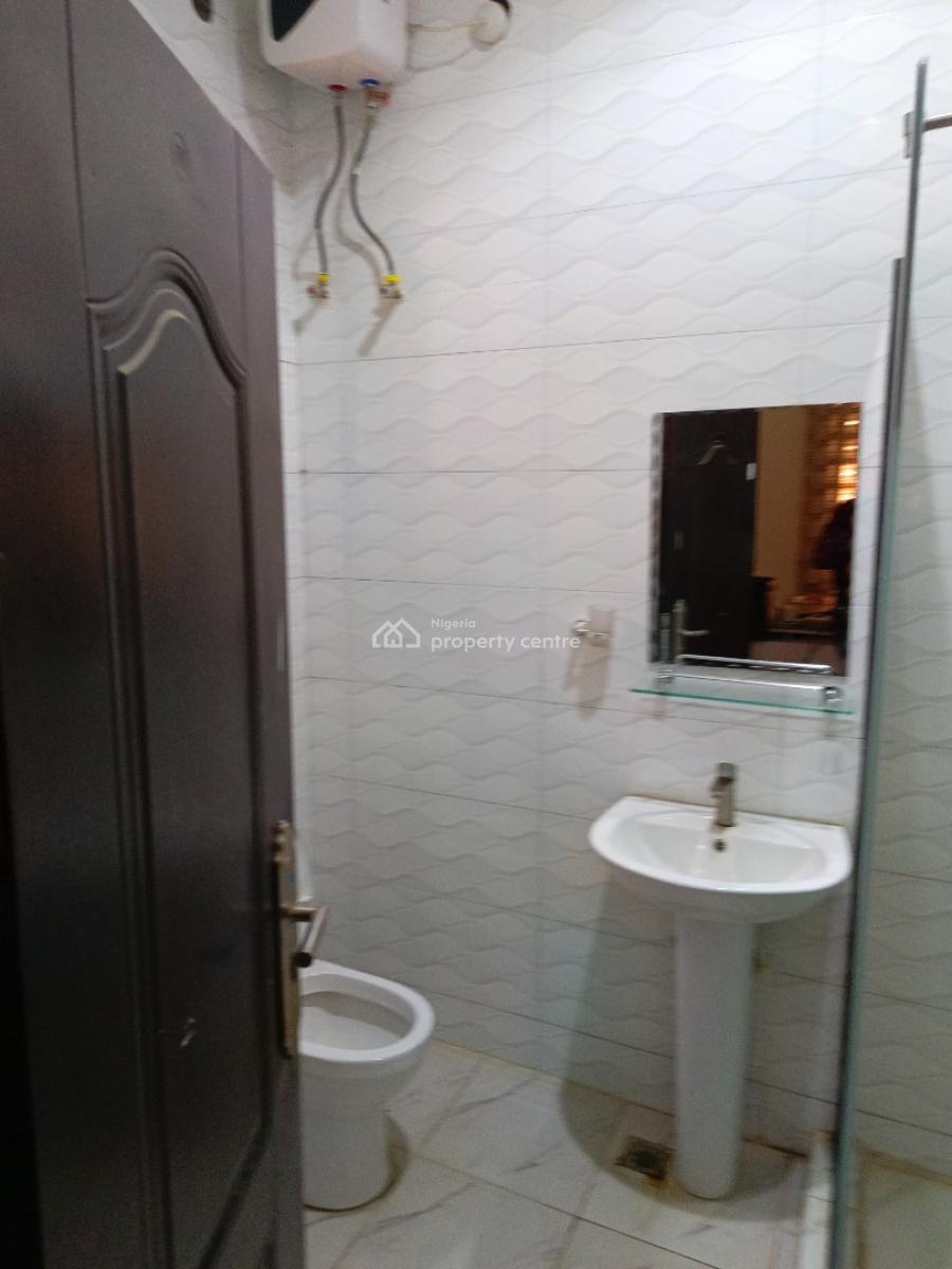 Serviced 3 Bedroom Flat (ground Floor), Jahi Gilmor, Jahi, Abuja, Flat / Apartment for Rent
