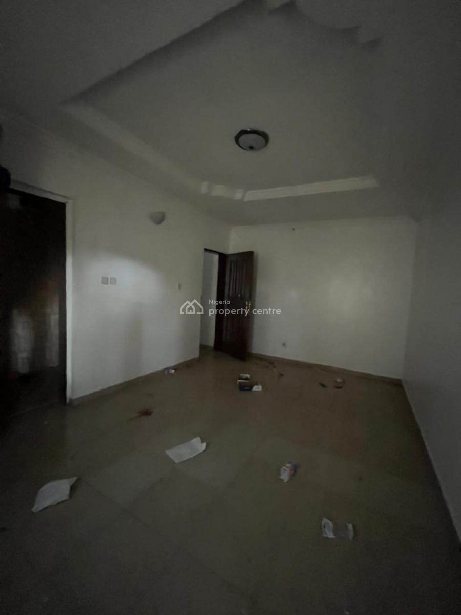 2 Bedroom All Rooms En-suite Gated Environment 3 in Tennant, Gra Phase 1, Magodo, Lagos, Flat / Apartment for Rent