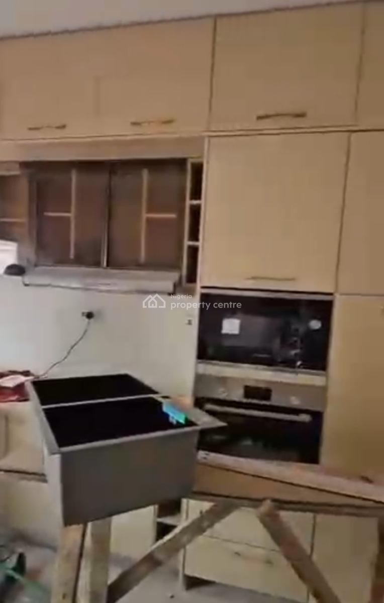 Luxurious 4 Bedroom Terrace Duplex Self Compound, Guzape District, Abuja, Terraced Duplex for Sale