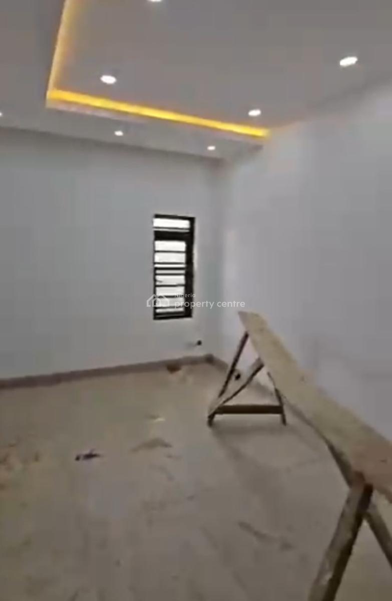 Luxurious 4 Bedroom Terrace Duplex Self Compound, Guzape District, Abuja, Terraced Duplex for Sale