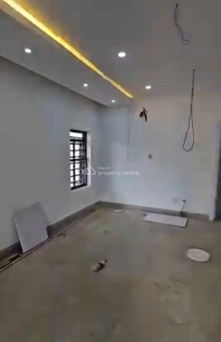 Luxurious 4 Bedroom Terrace Duplex Self Compound, Guzape District, Abuja, Terraced Duplex for Sale