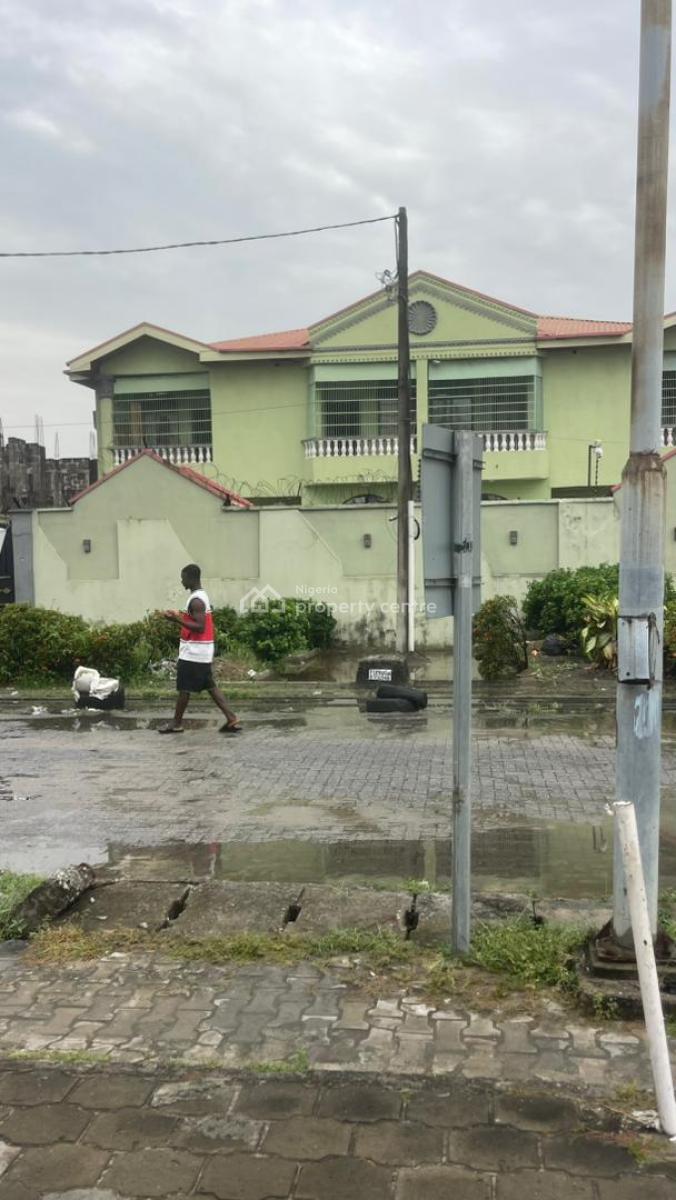 a 5 Bedroom Semi Detached Apartment, Lekki Phase 1, Lekki, Lagos, Terraced Duplex for Rent