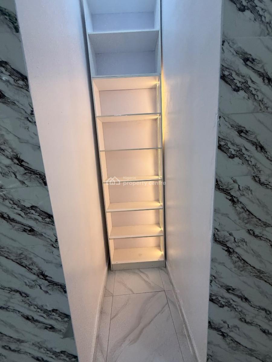 4 Bedroom Fully Detached Duplex with Bq for Distress, Royal Pine Estate, Orchid Road By Second Toll Gate, Lekki Expressway, Lekki, Lagos, Detached Duplex for Sale