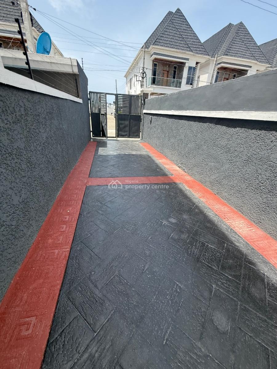 4 Bedroom Fully Detached Duplex with Bq for Distress, Royal Pine Estate, Orchid Road By Second Toll Gate, Lekki Expressway, Lekki, Lagos, Detached Duplex for Sale