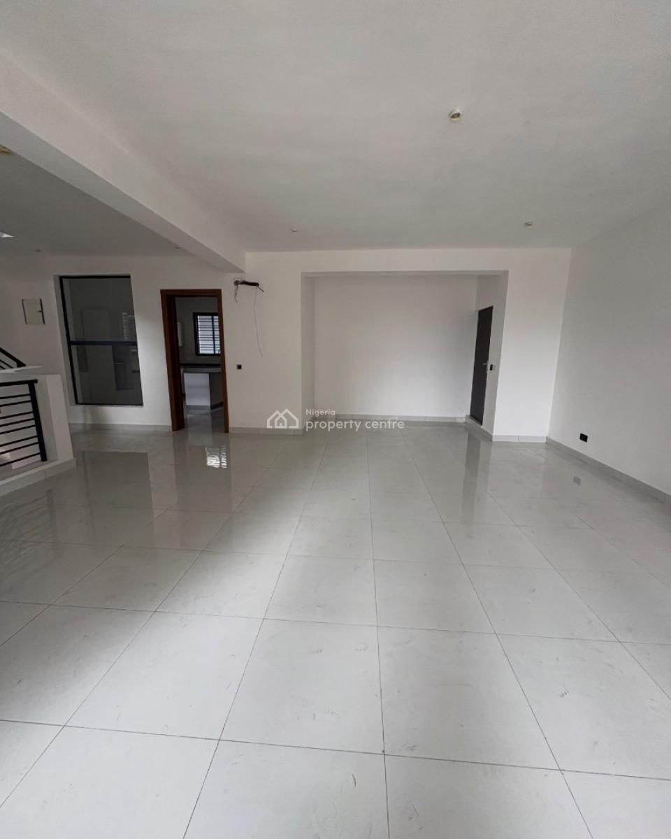 4 Bedroom Terrace with Bq, 4 Bedroom Duplex with Pool and Gym in a Secured Estate, Lekki Phase 1, Lekki, Lagos, Terraced Duplex for Rent