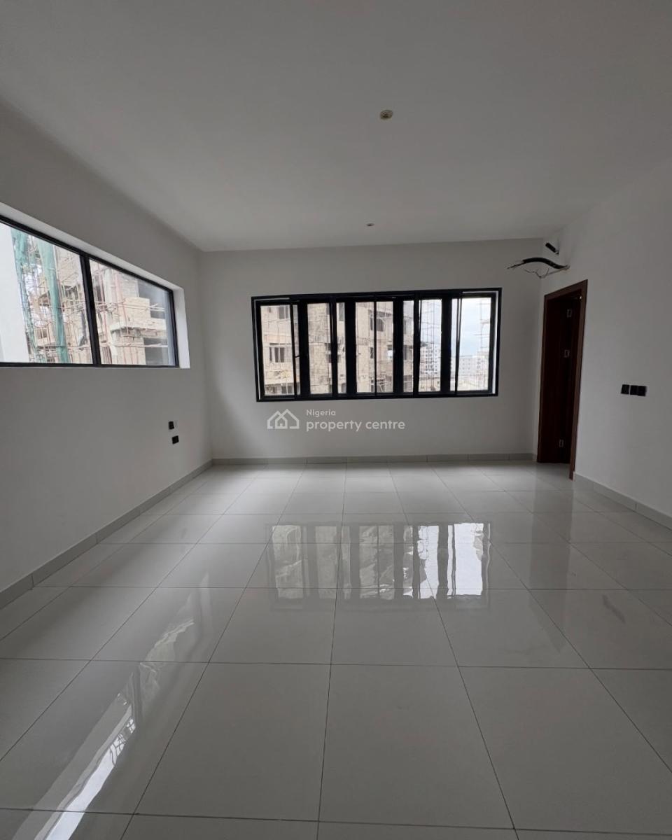 4 Bedroom Terrace with Bq, 4 Bedroom Duplex with Pool and Gym in a Secured Estate, Lekki Phase 1, Lekki, Lagos, Terraced Duplex for Rent