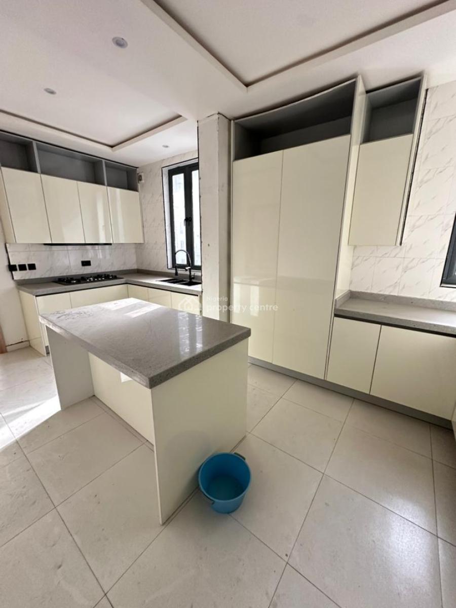 Exquisite 3 Bedroom Apartment with a Room Bq and Excellent Facilities, Lekki Phase 1, Lekki, Lagos, Flat / Apartment for Rent