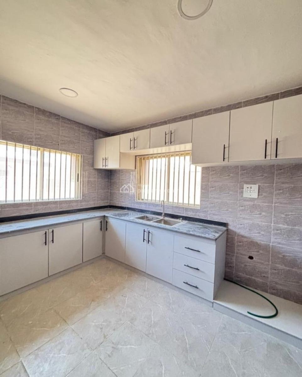 4 Bedroom Semi Detached Duplex with Bq, Osapa, Lekki, Lagos, Semi-detached Duplex for Rent