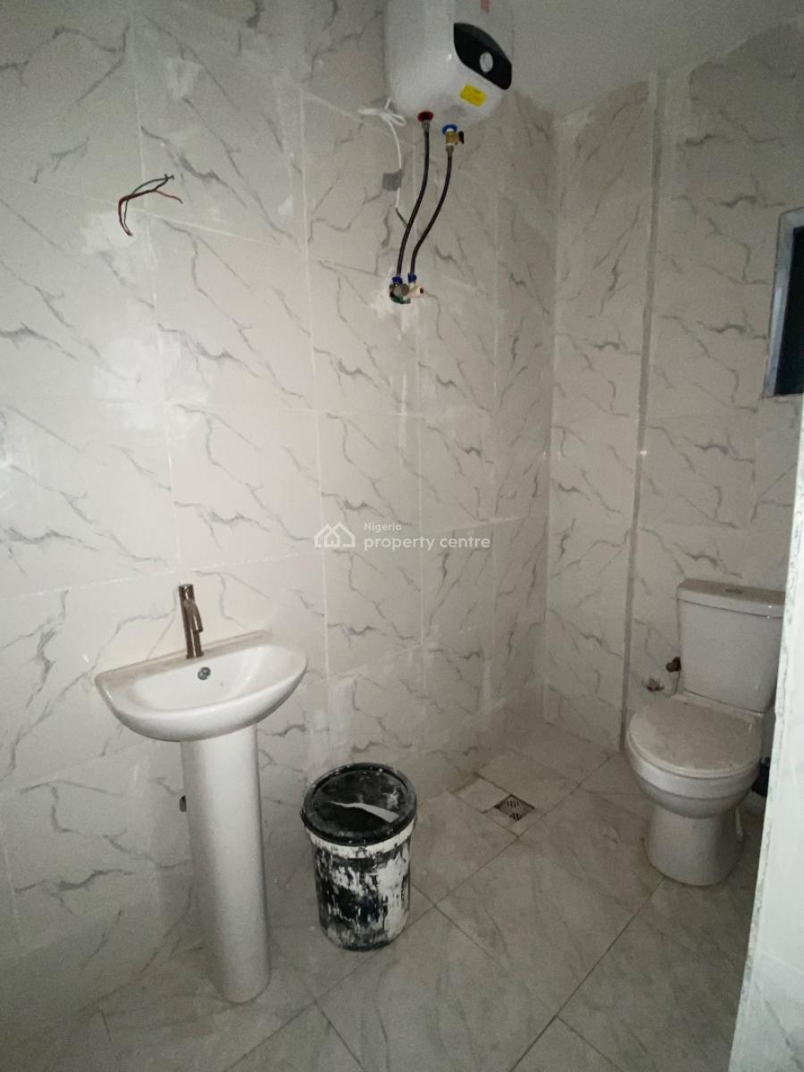 New Luxury 2 Bedroom Enclosed Flat( Lesser Windows for Ventilation), Chevron, Lekki, Lagos, Flat / Apartment for Rent