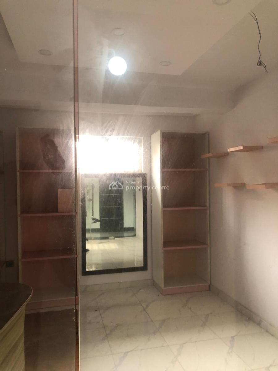 Spacious Shop Space, Lekki Phase 1, Lekki, Lagos, Shop for Rent