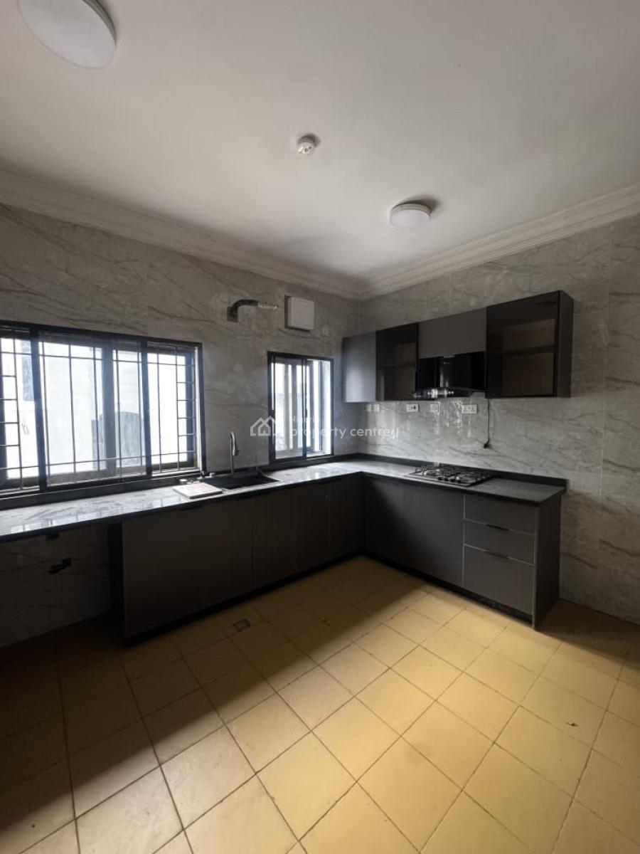 3 Bedroom Apartment, Lekki Phase 1, Lekki, Lagos, Flat / Apartment for Rent
