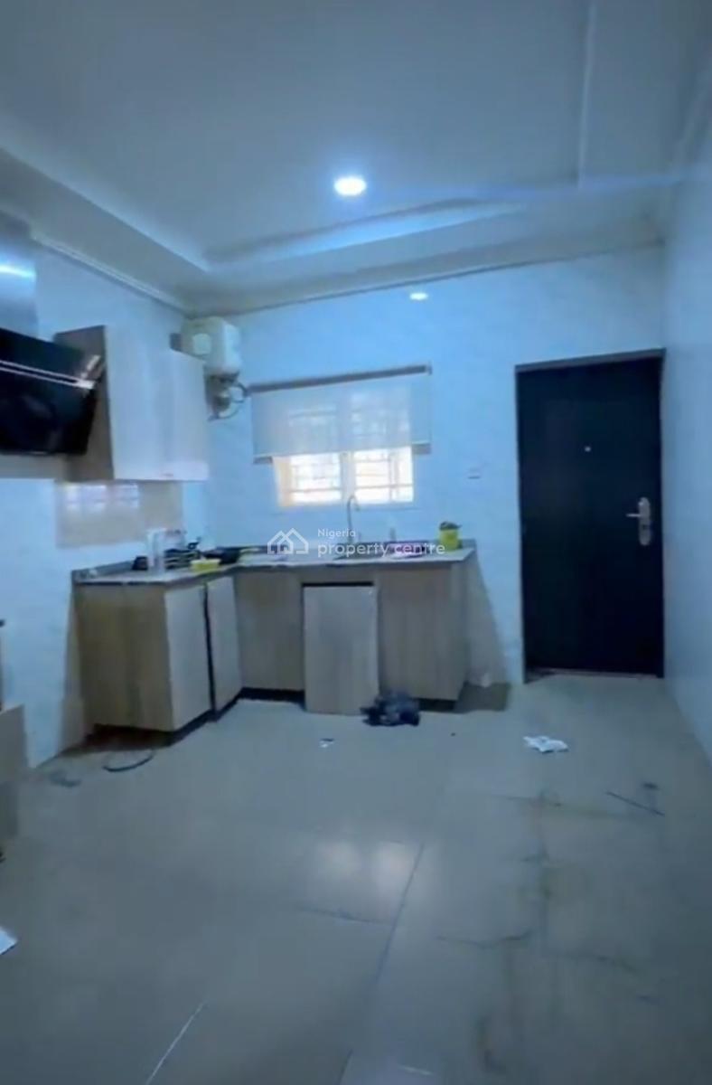 4bedroom Terrace Duplex, Guzape Main, Guzape District, Abuja, Terraced Duplex for Sale