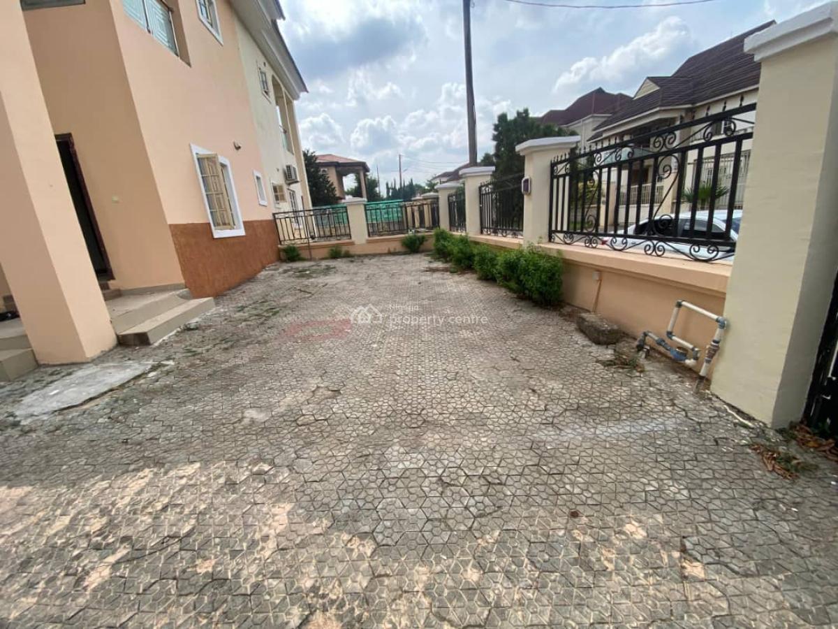 Luxury 4 Bedroom Semi Detach Duplex with Study Room and Bq, Utako, Abuja, Semi-detached Duplex for Rent