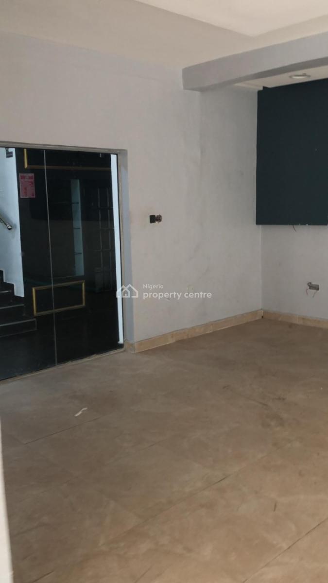 Spacious Shop Space, Lekki Phase 1, Lekki, Lagos, Shop for Rent