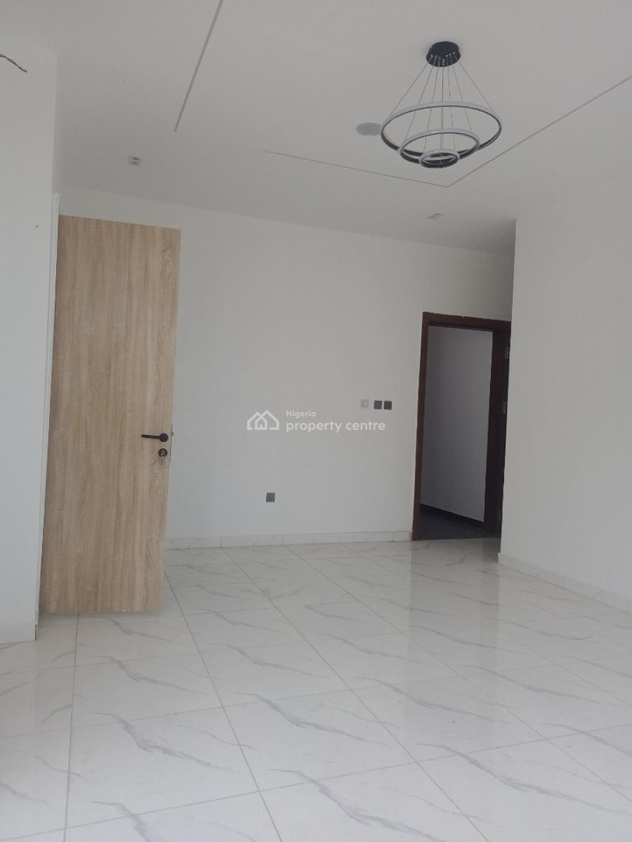 Luxury Built 2 Bedroom Apartment, Chevron Axis, Lekki Phase 2, Lekki, Lagos, Flat / Apartment for Sale