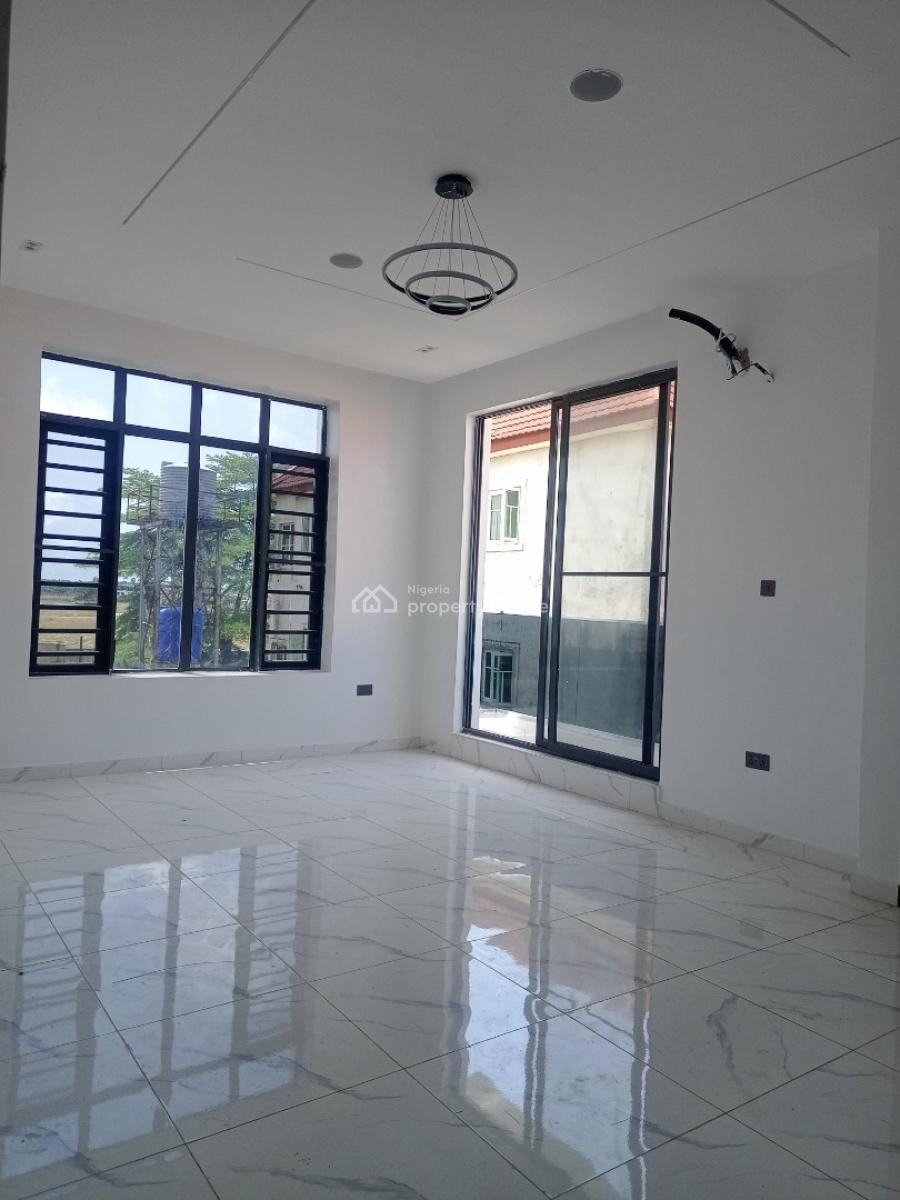 Luxury Built 2 Bedroom Apartment, Chevron Axis, Lekki Phase 2, Lekki, Lagos, Flat / Apartment for Sale