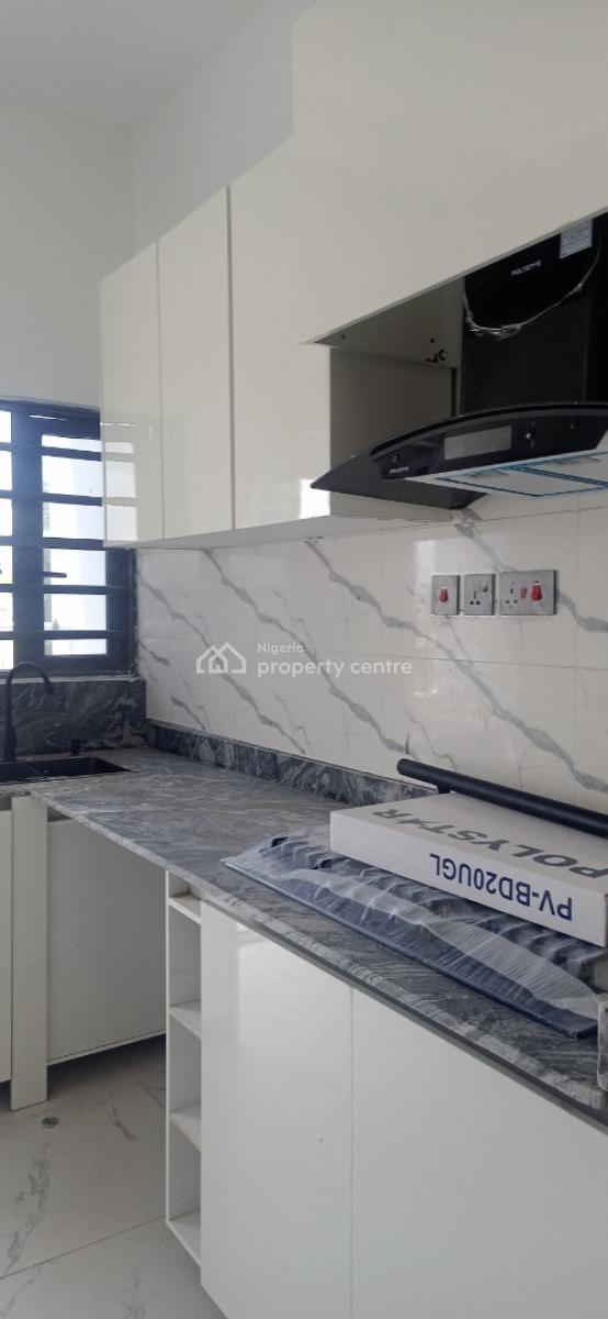 Luxury Built 2 Bedroom Apartment, Chevron Axis, Lekki Phase 2, Lekki, Lagos, Flat / Apartment for Sale