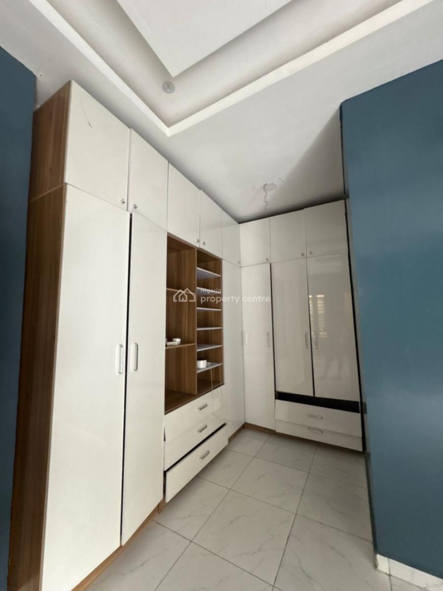 Master Bed(can Come with Kitchen Or Parlor Space Upstairs As a Miniflat), Ikota Villa, Ikota, Lekki, Lagos, Self Contain (single Rooms) for Rent