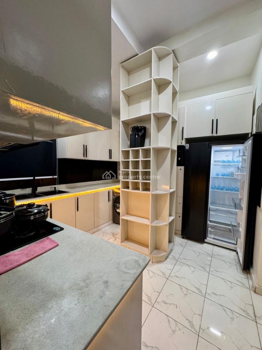 Luxury 2 Bedrooms Apartment, Lekki Phase 1, Lekki, Lagos, Flat / Apartment Short Let