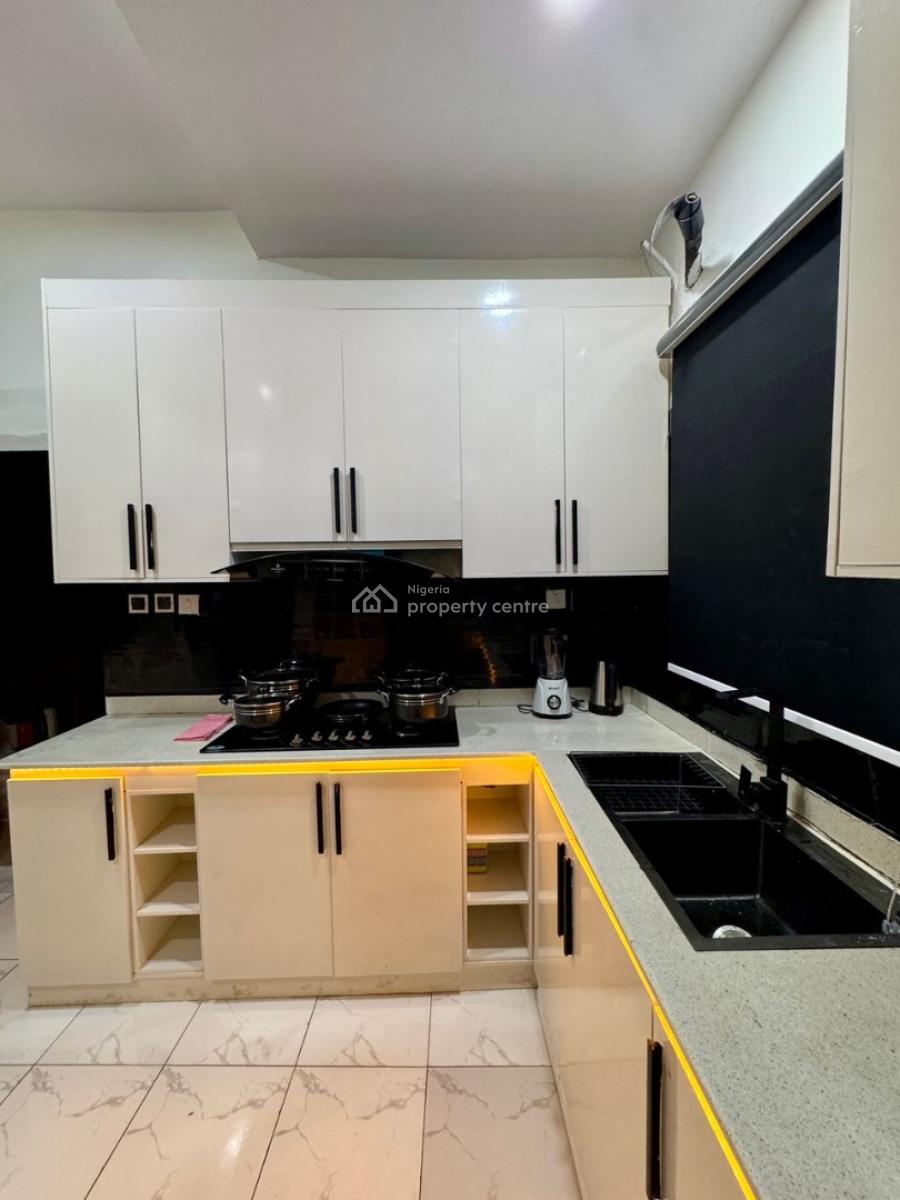 Luxury 2 Bedrooms Apartment, Lekki Phase 1, Lekki, Lagos, Flat / Apartment Short Let