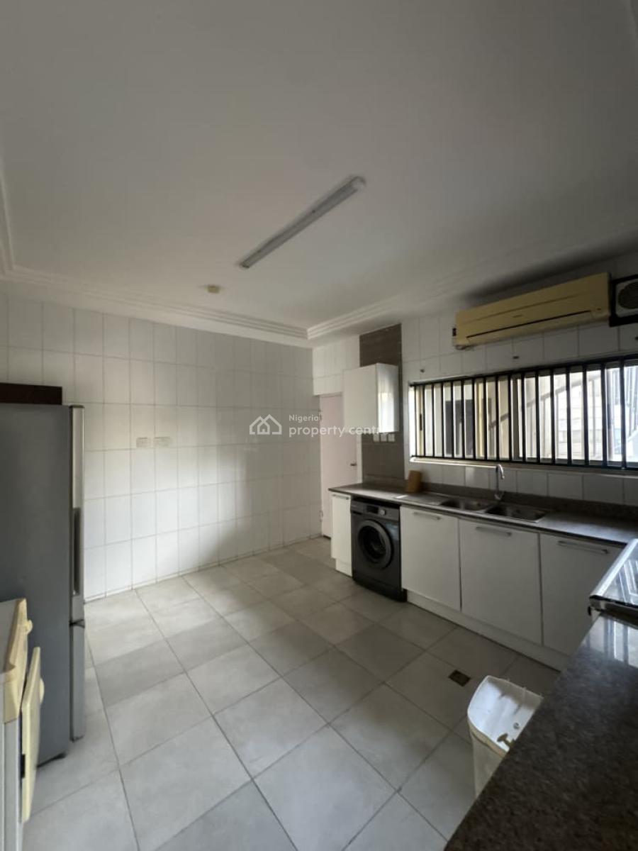 3 Bedroom Apartment in Lekki, Lekki Phase 1, Lekki, Lagos, Flat / Apartment for Rent