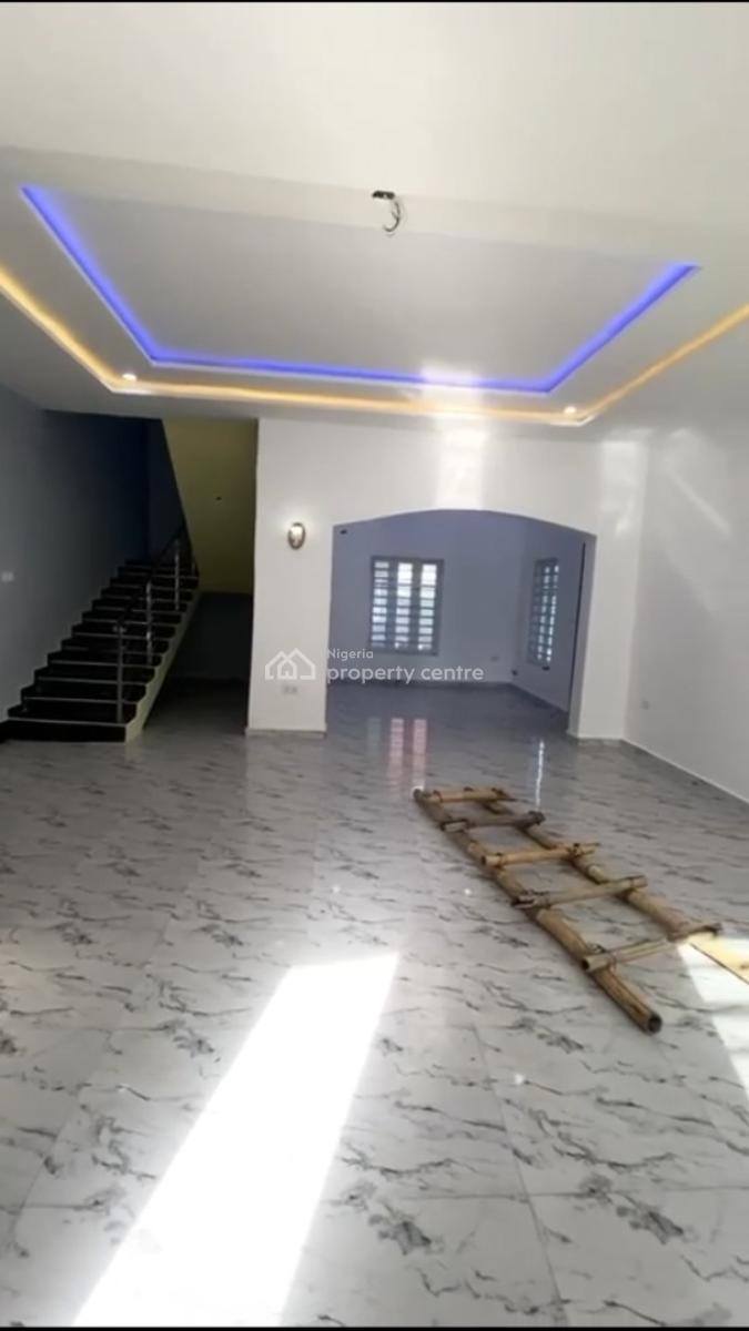 Luxury 4 Bedroom Penthouse with Bq and Security House, Estate Along Von Road, Lugbe District, Abuja, Detached Duplex for Sale