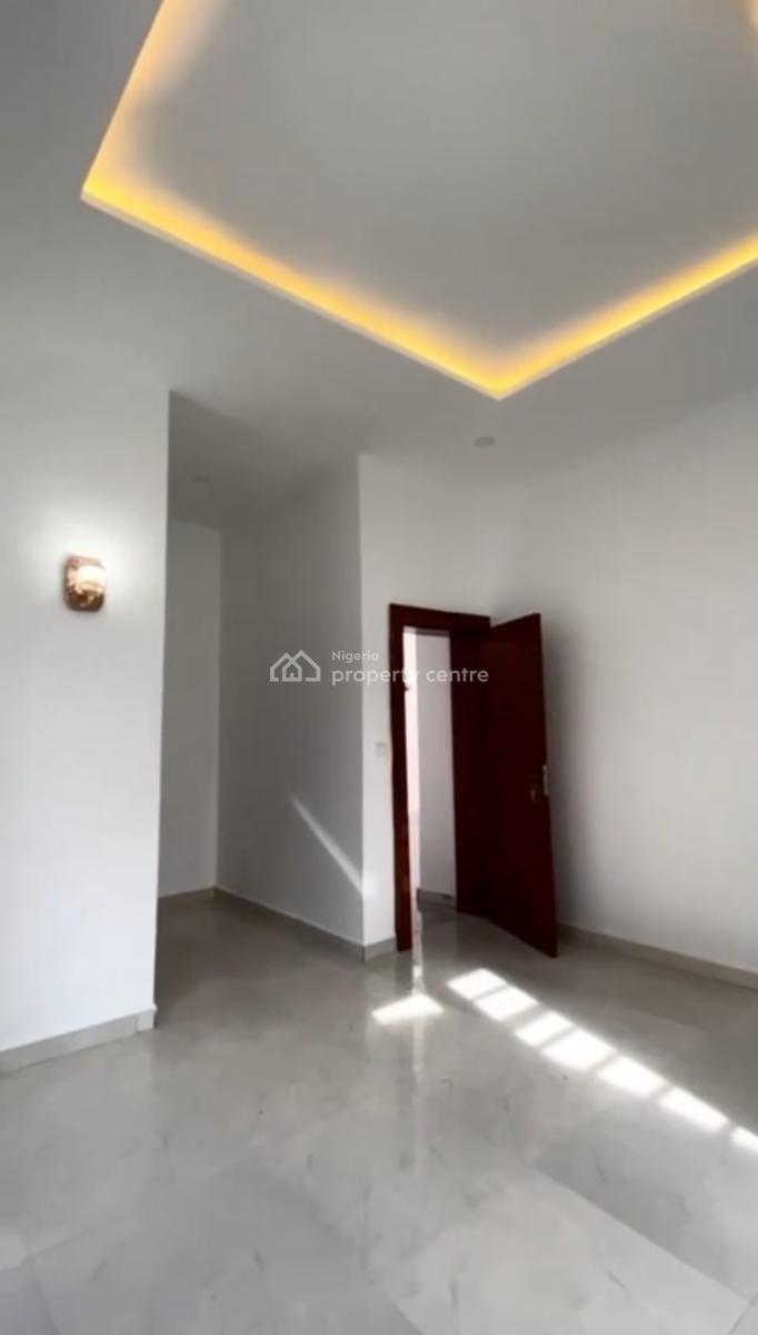 Luxury 4 Bedroom Penthouse with Bq and Security House, Estate Along Von Road, Lugbe District, Abuja, Detached Duplex for Sale