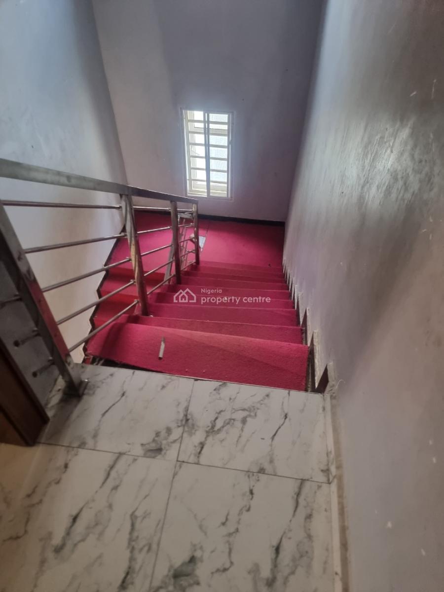 Luxury 4 Bedroom Penthouse with Bq and Security House, Estate Along Von Road, Lugbe District, Abuja, Detached Duplex for Sale