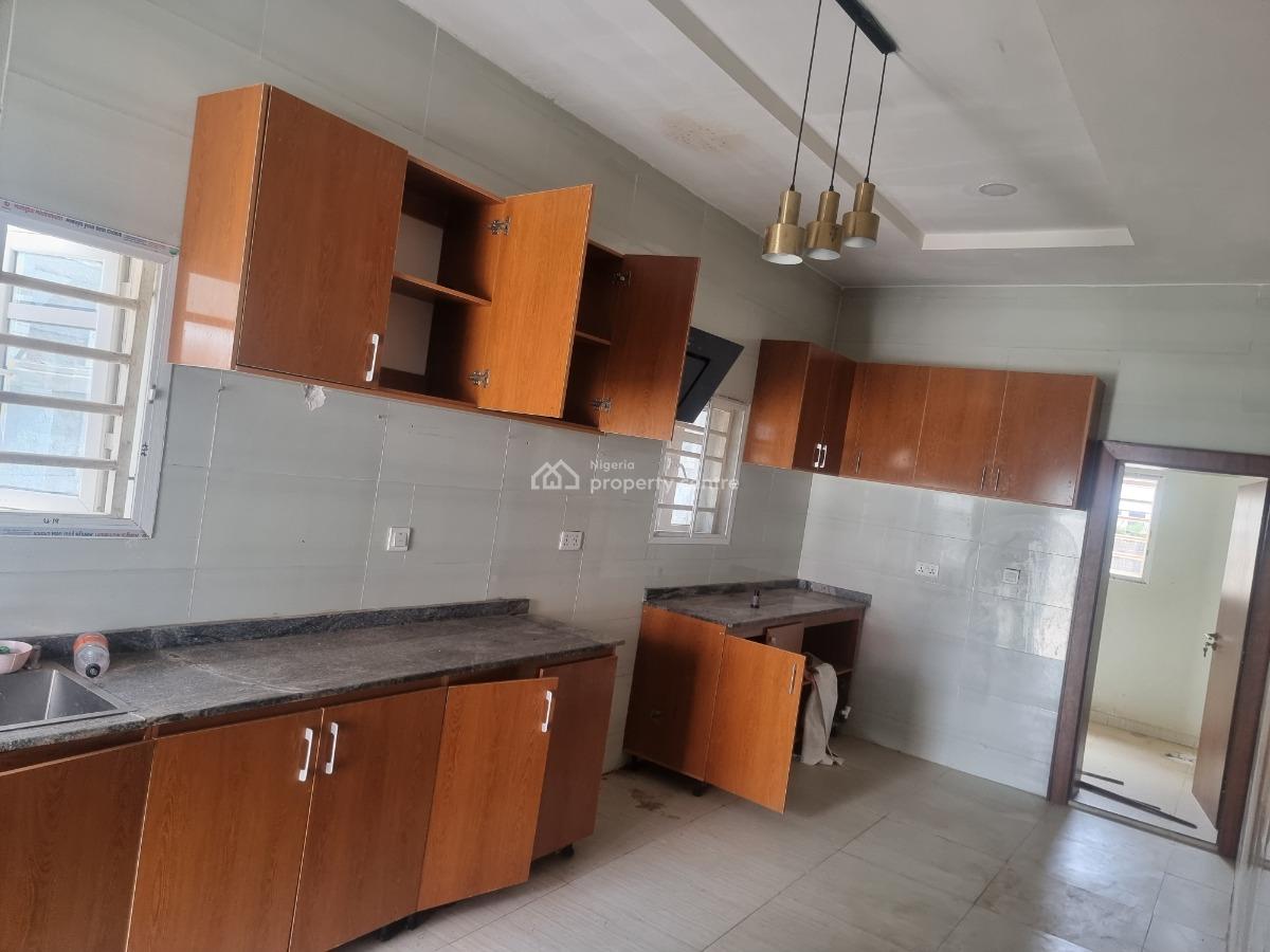 Luxury 4 Bedroom Penthouse with Bq and Security House, Estate Along Von Road, Lugbe District, Abuja, Detached Duplex for Sale