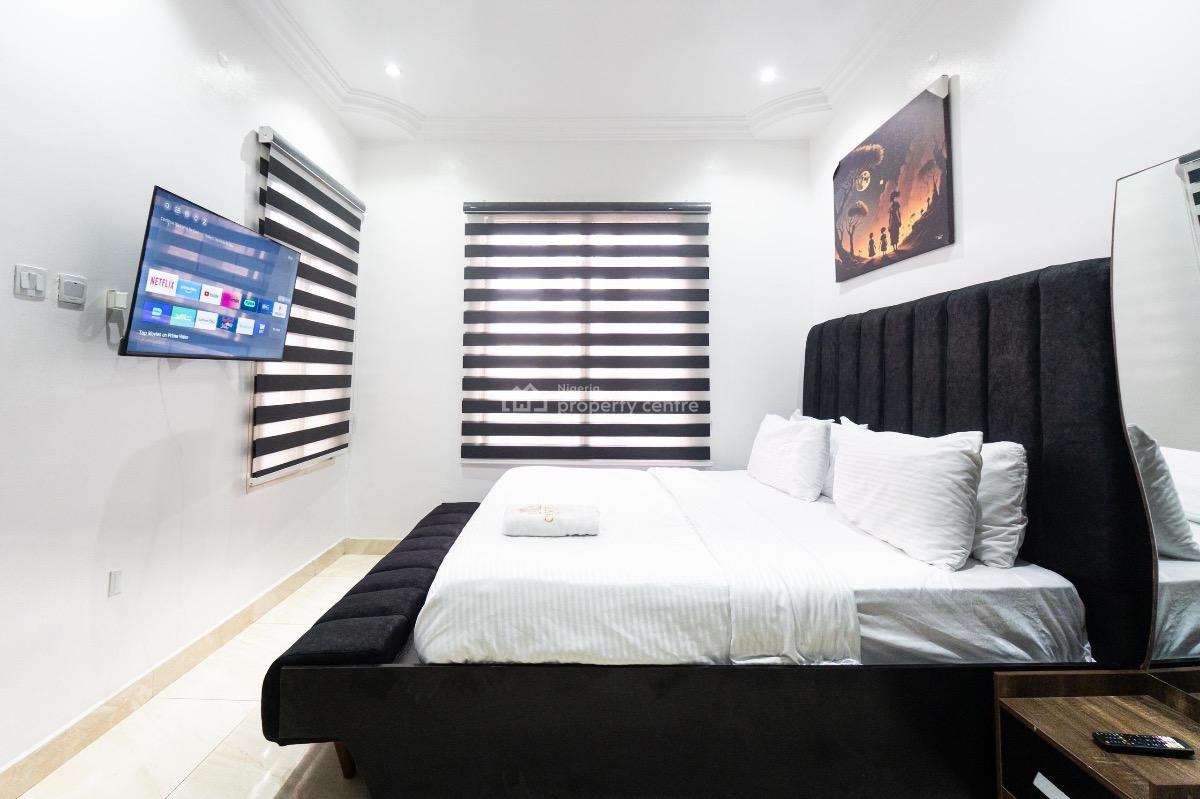 Fully Furnished 3 Bedroom Penthouse in a Serene and Well Secure Area, Oluwakayode Jacob Crescent, Off Freedom Way, Ikate, Lekki Phase 1, Lekki, Lagos, Flat / Apartment Short Let