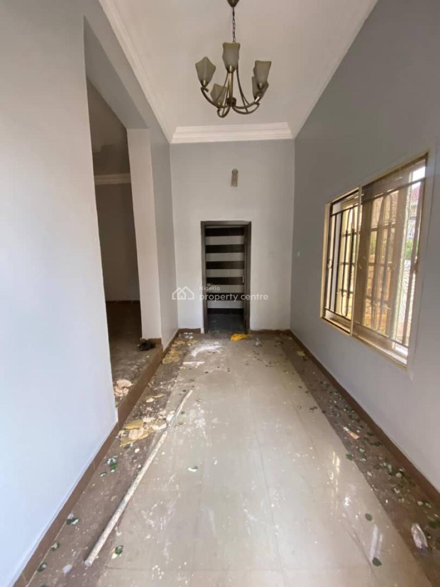 Excellent Spacious 4 Bedroom Duplex with Bq, Utako, Abuja, Semi-detached Duplex for Rent
